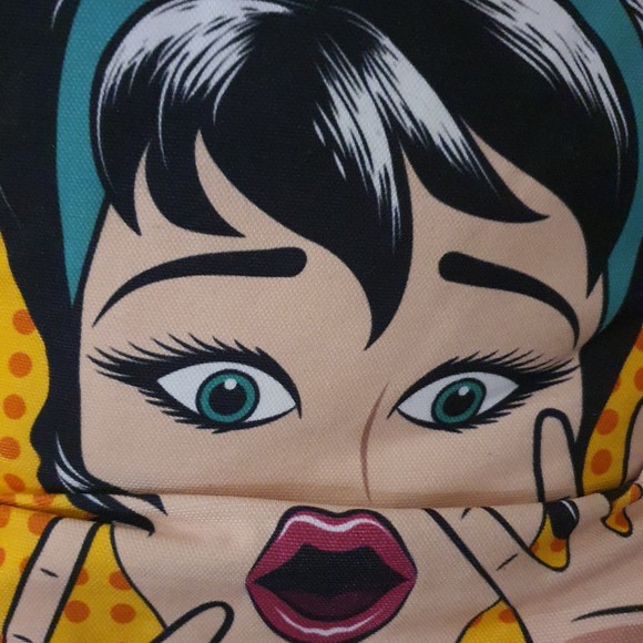 Meet your Posher, Duygu - Picture 1 of 1